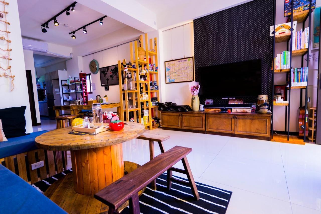 黑琵軼棧湖濱旅宿 K&B Happy Hostel Tainan Dış mekan fotoğraf