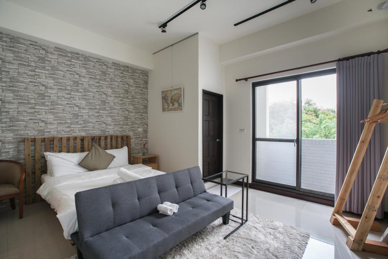 黑琵軼棧湖濱旅宿 K&B Happy Hostel Tainan Dış mekan fotoğraf