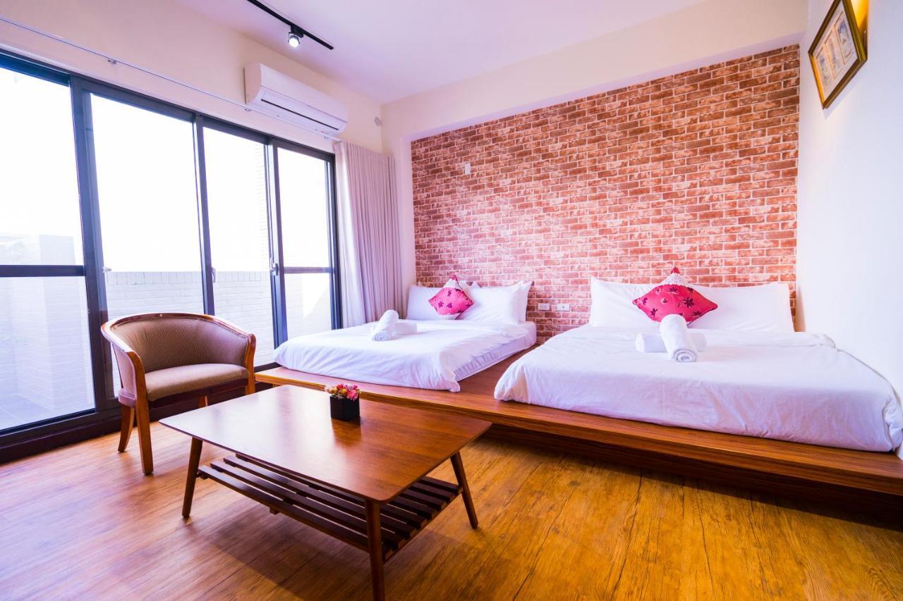 黑琵軼棧湖濱旅宿 K&B Happy Hostel Tainan Dış mekan fotoğraf